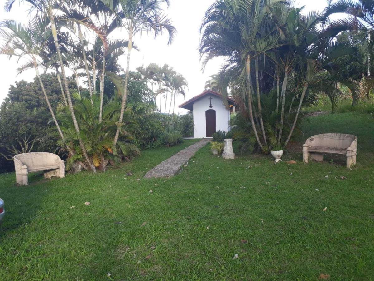 Maravilhoso Sitio Na Beira Da Represa Villa Igaratá Екстериор снимка